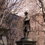 Franklin Statue